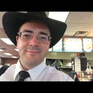 Meet your Posher, George